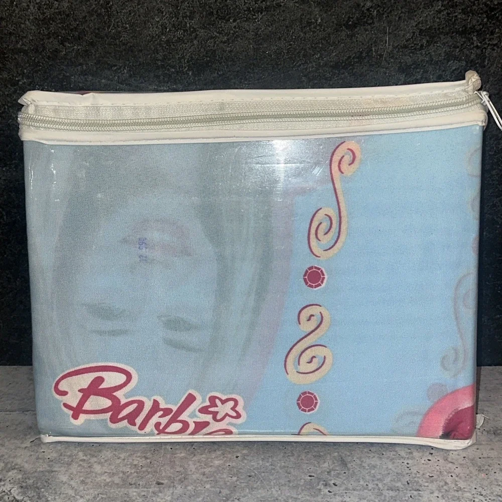Hannah Montana Juvenile Barbie Sheet Set. Size Twin
